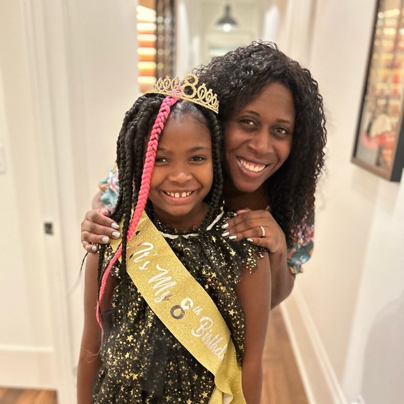 Meet your Posher, Ingrid, Posh Ambassador! - Picture 2 of 5